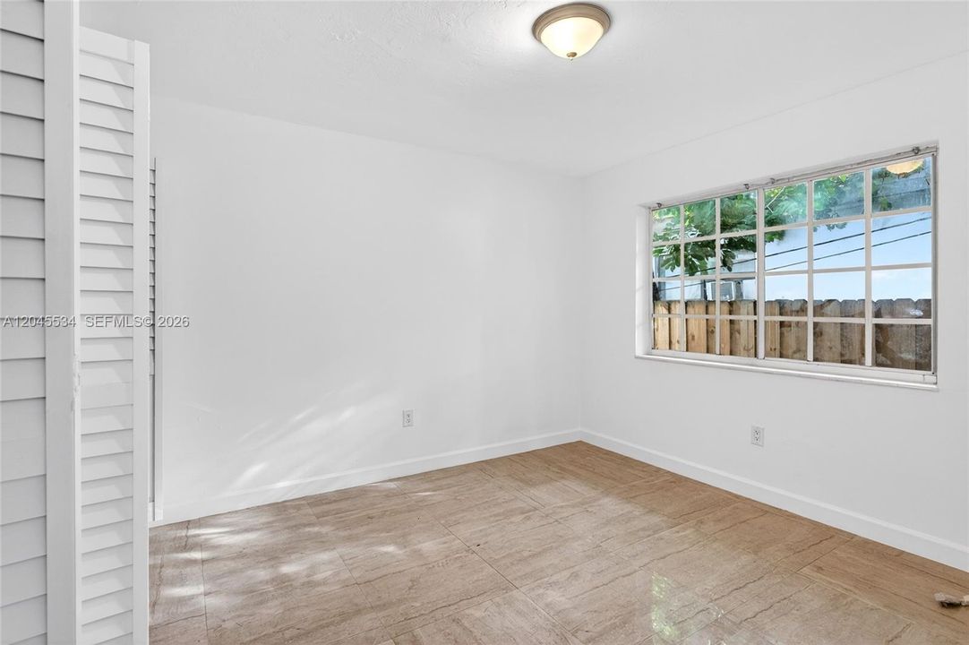 For Rent: $3,000 (3 beds, 2 baths, 2176 Square Feet)