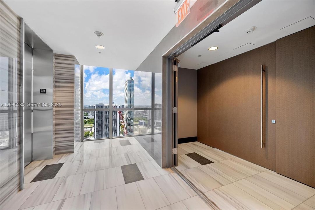 For Sale: $8,995,000 (4 beds, 4 baths, 5451 Square Feet)