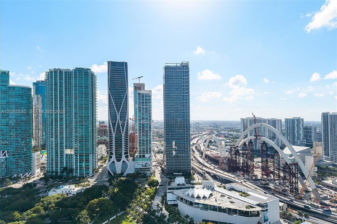 For Sale: $8,995,000 (4 beds, 4 baths, 5451 Square Feet)