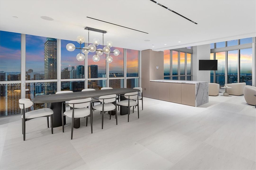 For Sale: $8,995,000 (4 beds, 4 baths, 5451 Square Feet)