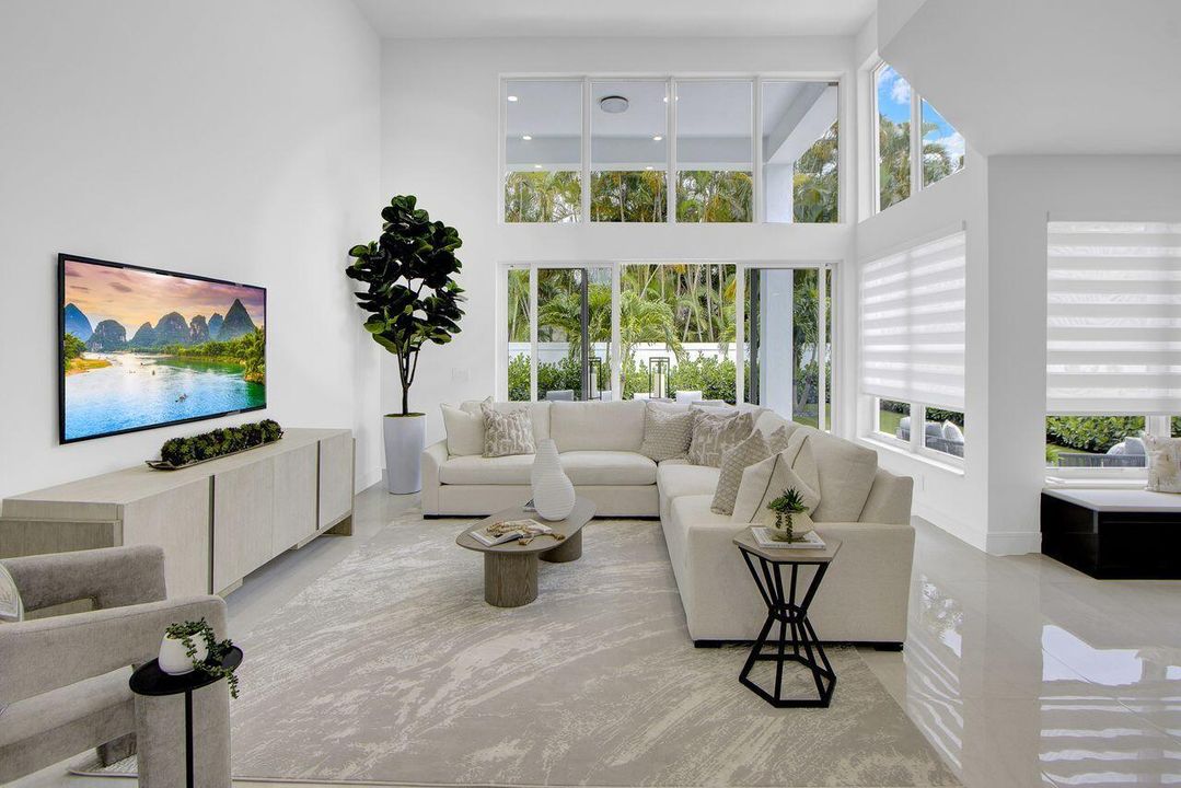 Family Room - 1