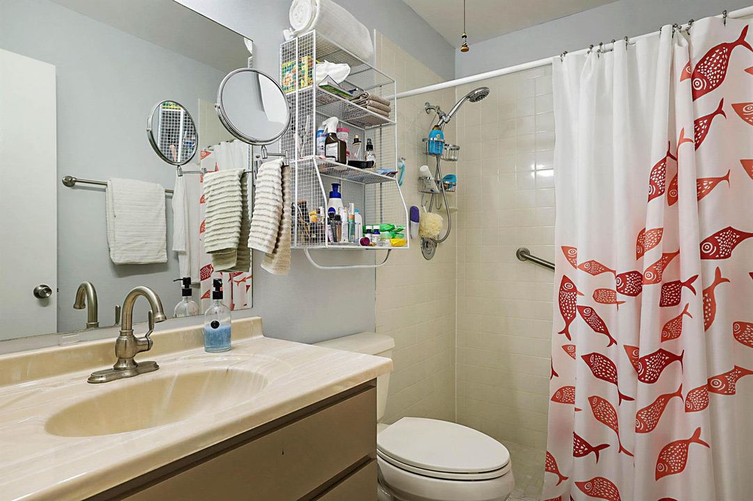 8071 SE Villa Circle-16