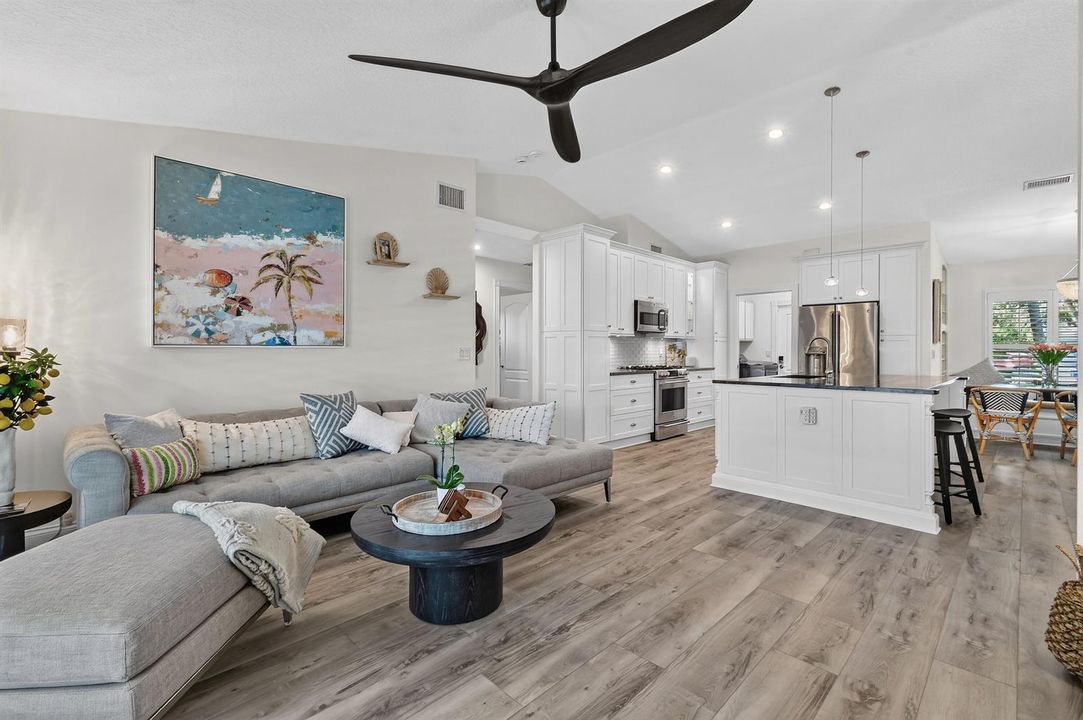 252CoconutPoint(25)
