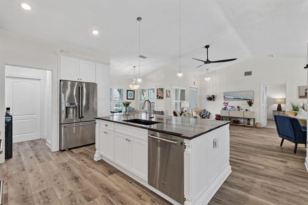 252CoconutPoint(34)