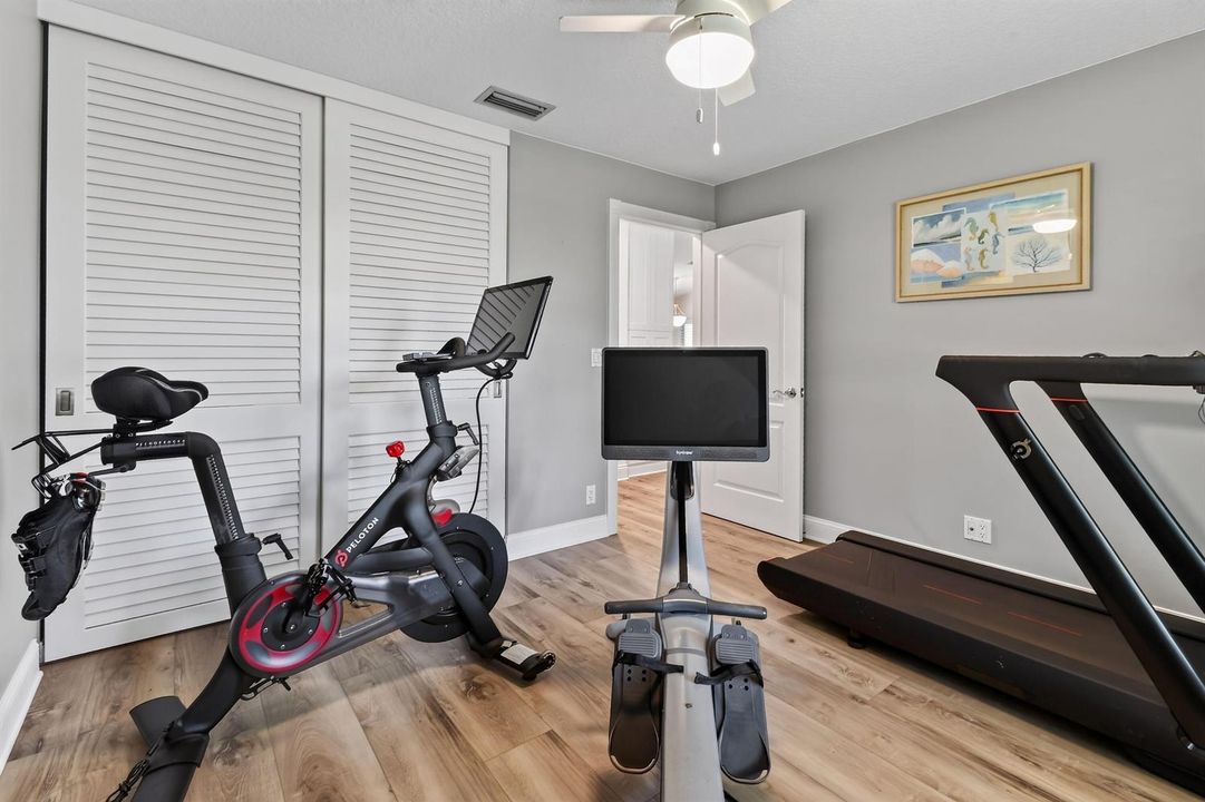 252CoconutPoint(58)
