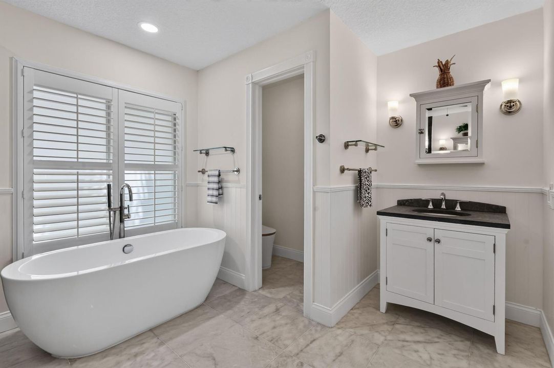 252CoconutPoint(47)