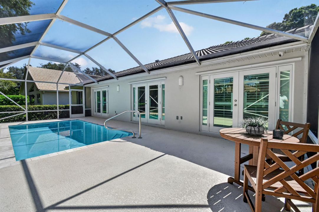 252CoconutPoint(61)
