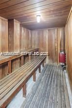 For Sale: $209,500 (1 beds, 1 baths, 812 Square Feet)