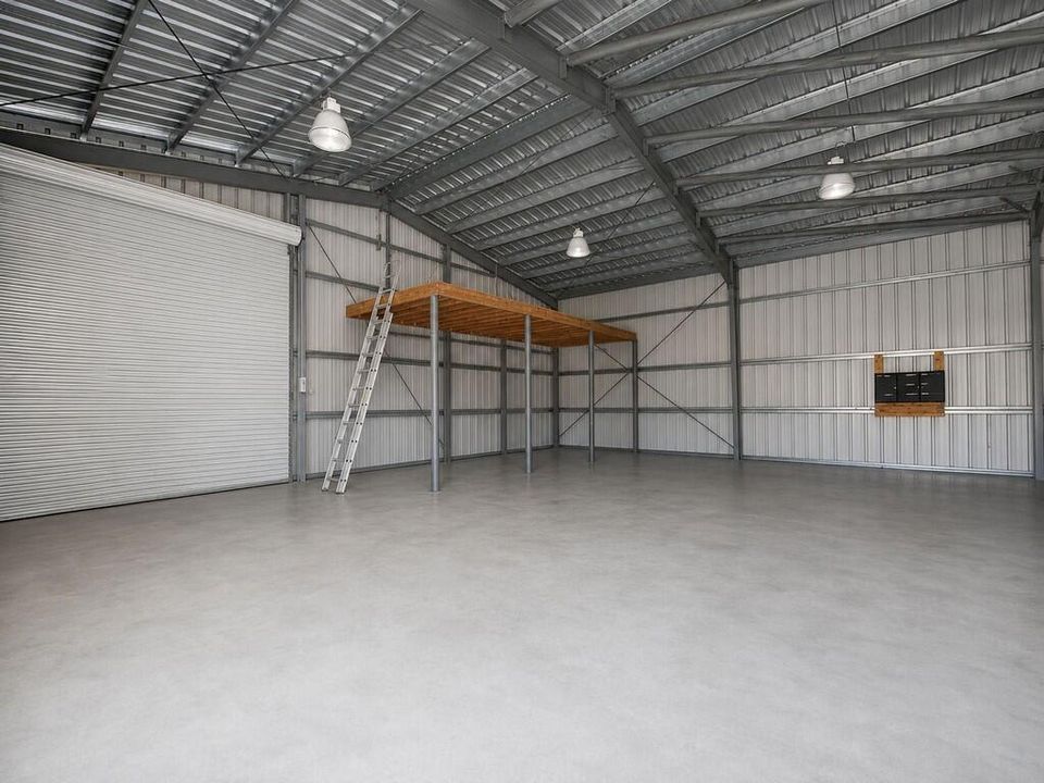 air plane hanger 50'x40'