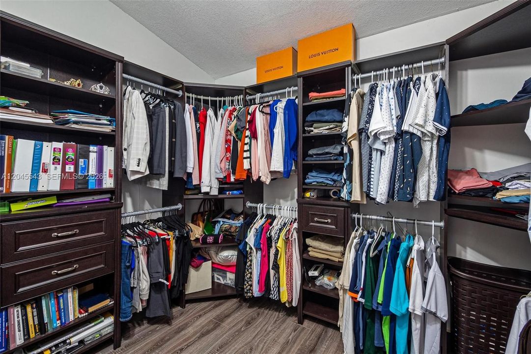 В аренду: $7,000 (5 спален, 3 ванн, 3153 Квадратных фут)