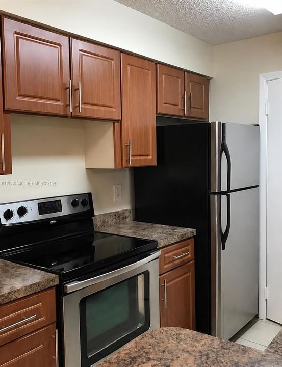 В аренду: $2,000 (2 спален, 2 ванн, 1024 Квадратных фут)