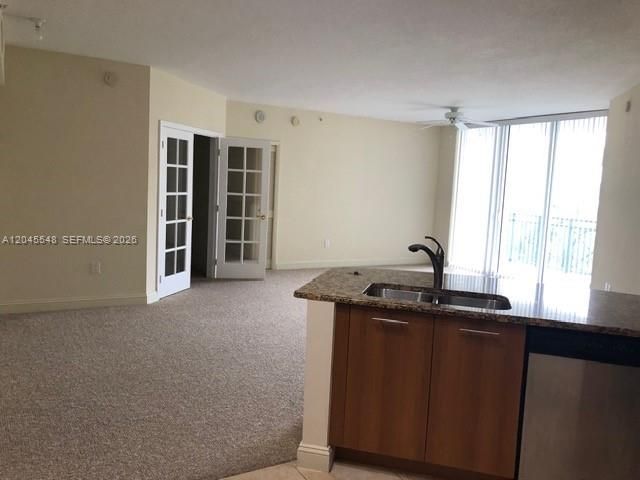 En Venta: $389,500 (2 camas, 2 baños, 1331 Pies cuadrados)