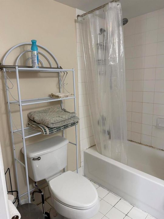 7840 SONOMA APT 204 BATHROOM 1