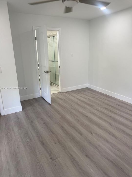 В аренду: $3,200 (3 спален, 2 ванн, 1377 Квадратных фут)