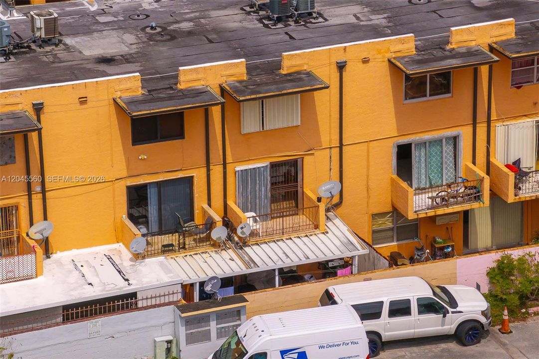 На продажу: $240 (2 спален, 1 ванн, 1062 Квадратных фут)