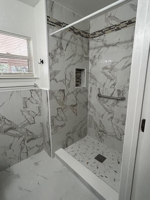 5281_Bath1