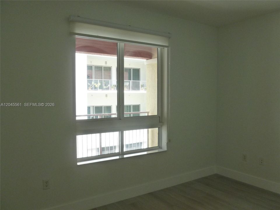 For Rent: $2,400 (1 beds, 1 baths, 759 Square Feet)