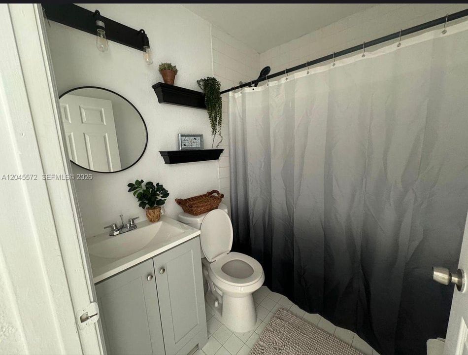 For Rent: $2,690 (3 beds, 2 baths, 1229 Square Feet)