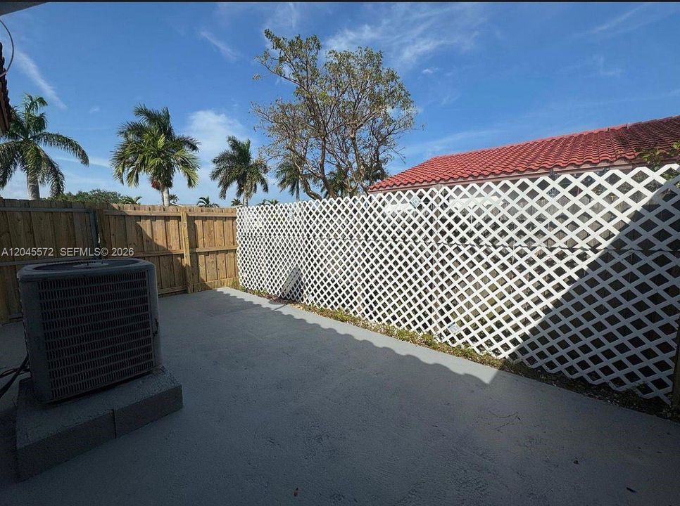 For Rent: $2,690 (3 beds, 2 baths, 1229 Square Feet)