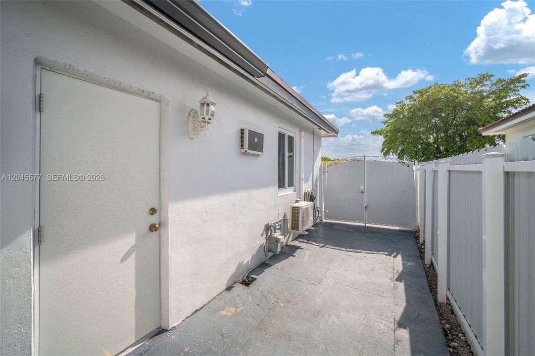 side gate entrance