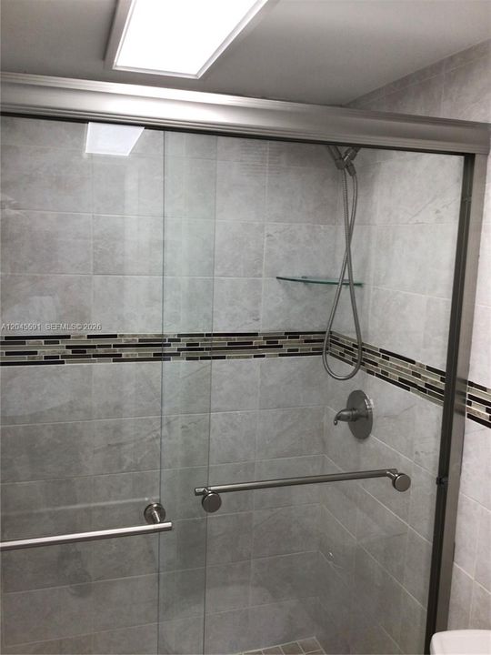 В аренду: $2,300 (2 спален, 2 ванн, 936 Квадратных фут)