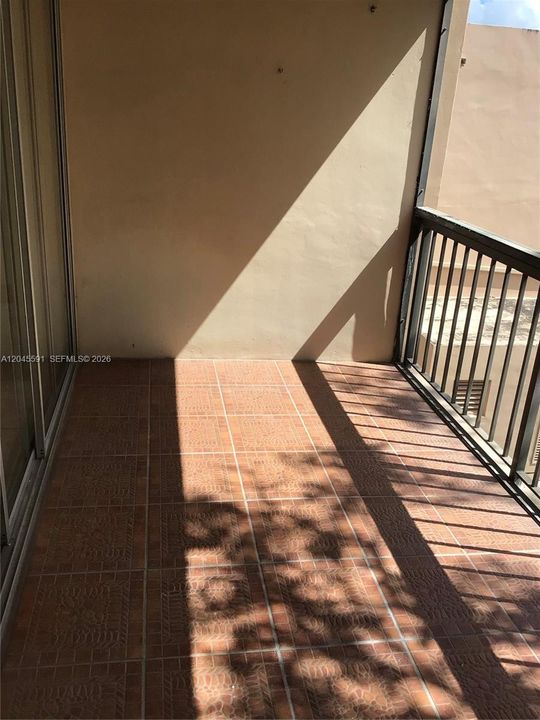 В аренду: $2,300 (2 спален, 2 ванн, 936 Квадратных фут)