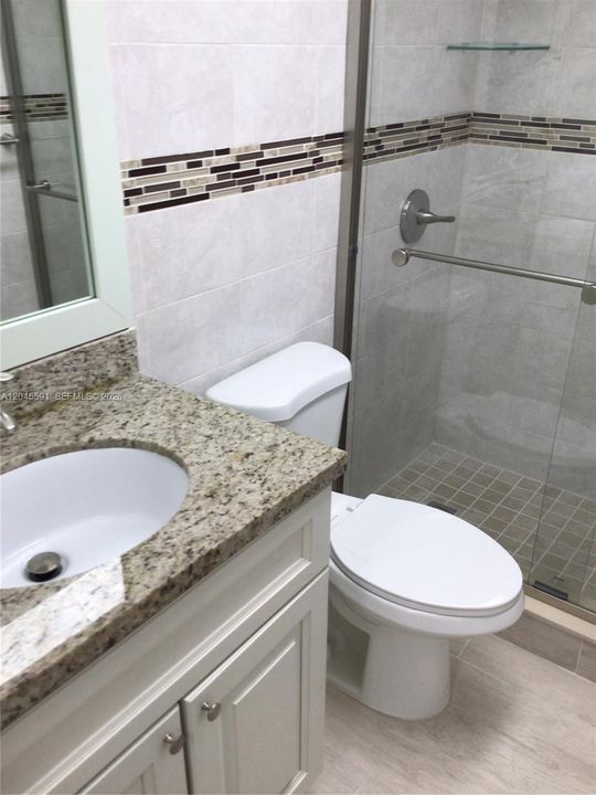 В аренду: $2,300 (2 спален, 2 ванн, 936 Квадратных фут)