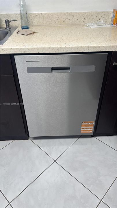 В аренду: $2,500 (3 спален, 2 ванн, 1220 Квадратных фут)