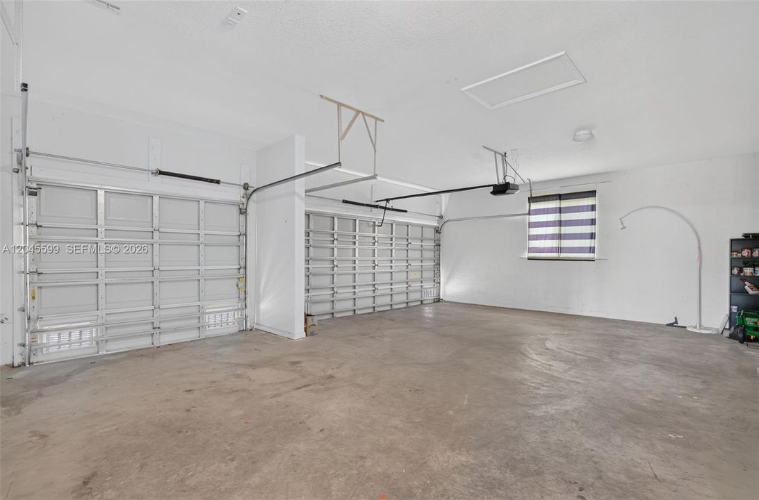 В аренду: $4,850 (5 спален, 3 ванн, 3116 Квадратных фут)