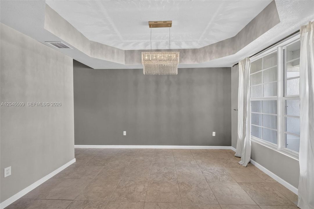 В аренду: $4,850 (5 спален, 3 ванн, 3116 Квадратных фут)