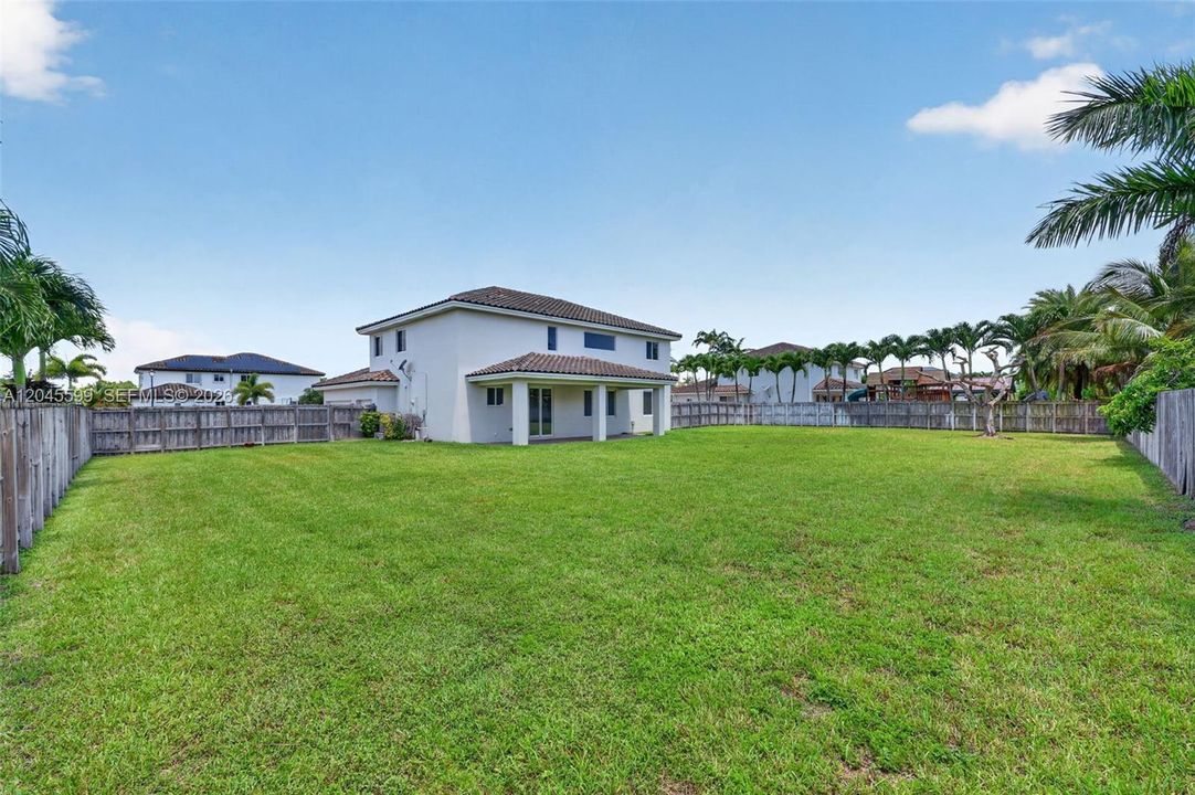 В аренду: $4,850 (5 спален, 3 ванн, 3116 Квадратных фут)