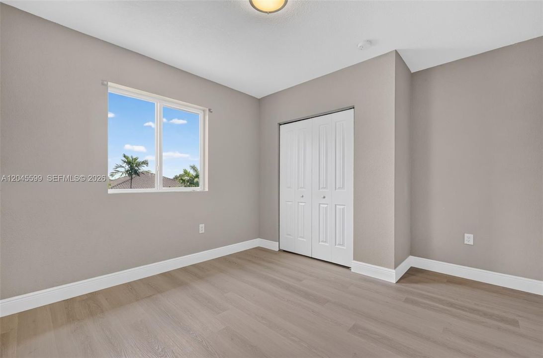 В аренду: $4,850 (5 спален, 3 ванн, 3116 Квадратных фут)