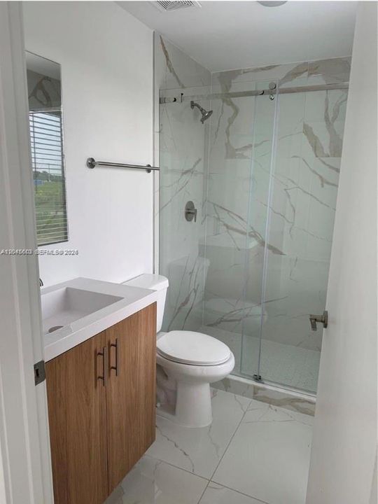 В аренду: $2,800 (4 спален, 3 ванн, 1398 Квадратных фут)