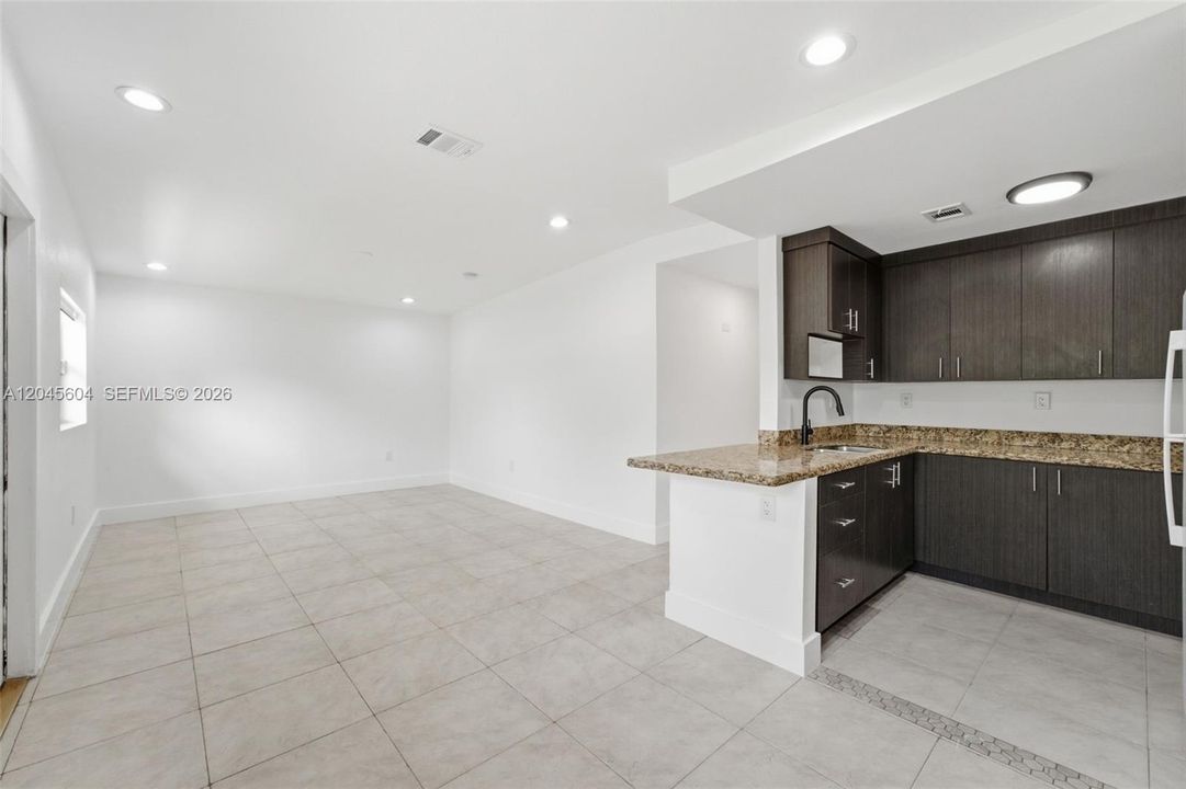 En Renta: $2,800 (3 camas, 1 baños, 1445 Pies cuadrados)