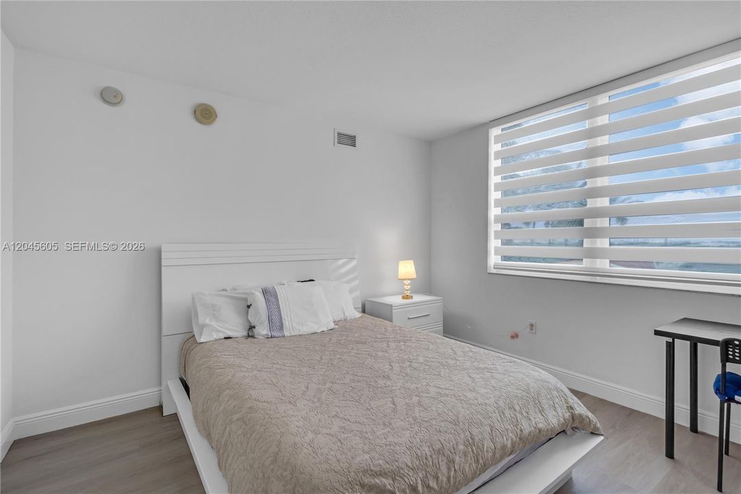 For Rent: $3,600 (2 beds, 2 baths, 1200 Square Feet)