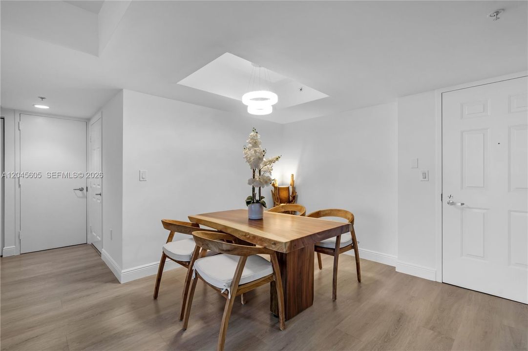 For Rent: $3,600 (2 beds, 2 baths, 1200 Square Feet)