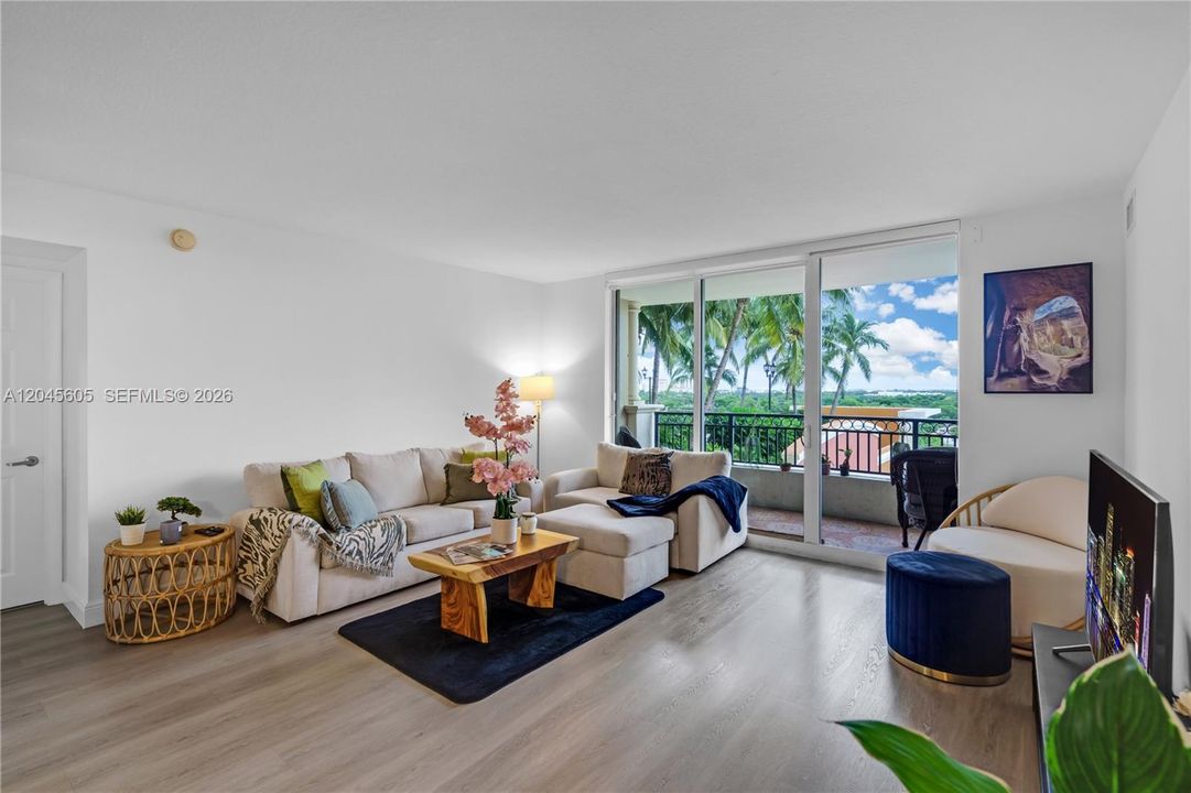 For Rent: $3,600 (2 beds, 2 baths, 1200 Square Feet)