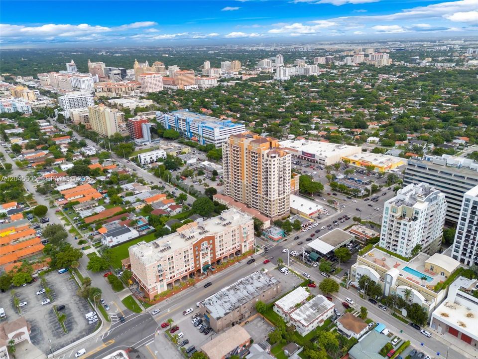 For Rent: $3,600 (2 beds, 2 baths, 1200 Square Feet)
