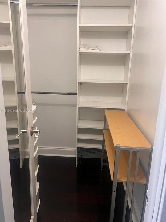 For Rent: $5,500 (3 beds, 3 baths, 1674 Square Feet)