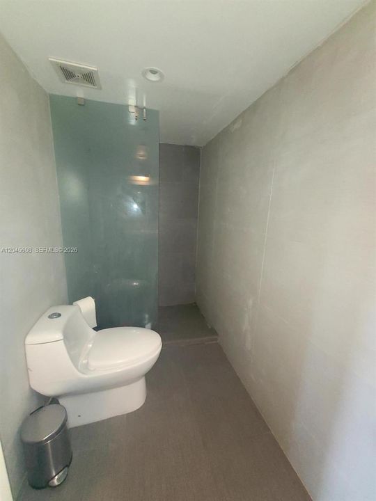 For Rent: $5,500 (3 beds, 3 baths, 1674 Square Feet)