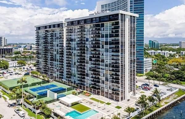 For Rent: $5,500 (3 beds, 3 baths, 1674 Square Feet)