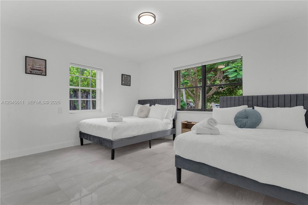 Active With Contract: $799,000 (4 beds, 3 baths, 2131 Square Feet)