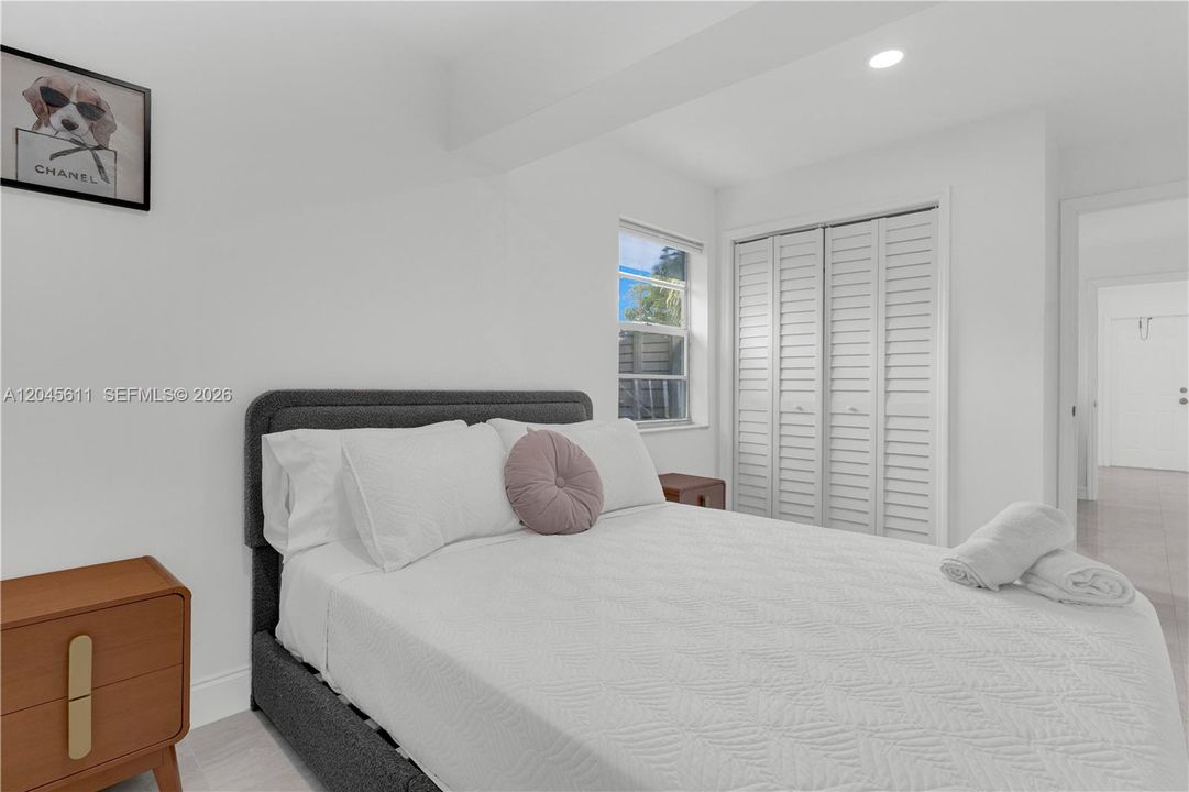 Active With Contract: $799,000 (4 beds, 3 baths, 2131 Square Feet)