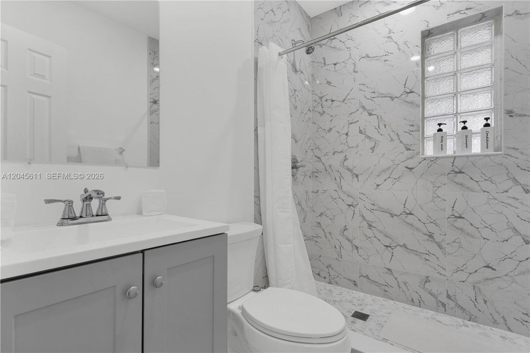Active With Contract: $799,000 (4 beds, 3 baths, 2131 Square Feet)