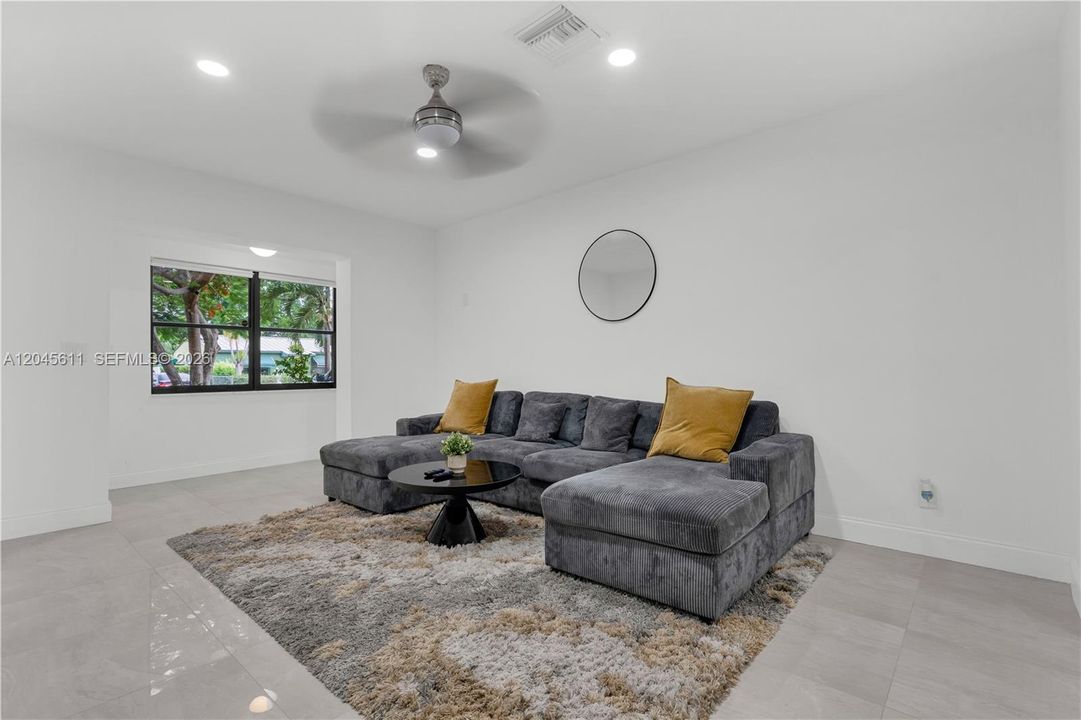 Active With Contract: $799,000 (4 beds, 3 baths, 2131 Square Feet)