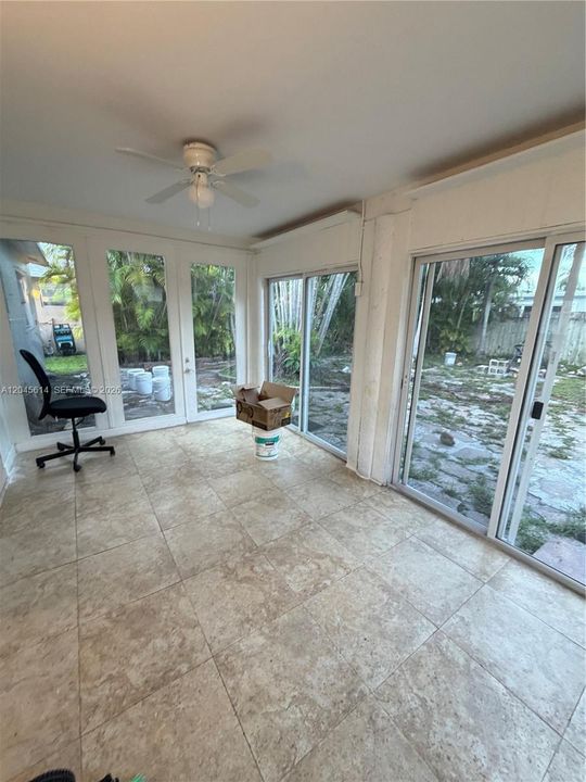 En Venta: $299,900 (2 camas, 1 baños, 958 Pies cuadrados)