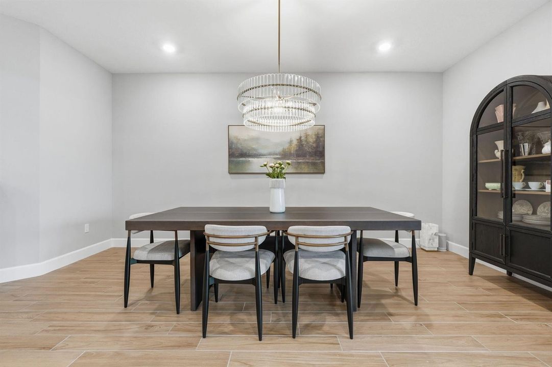 27-web-or-mls-208_Sonoma_Isles_Circle_02