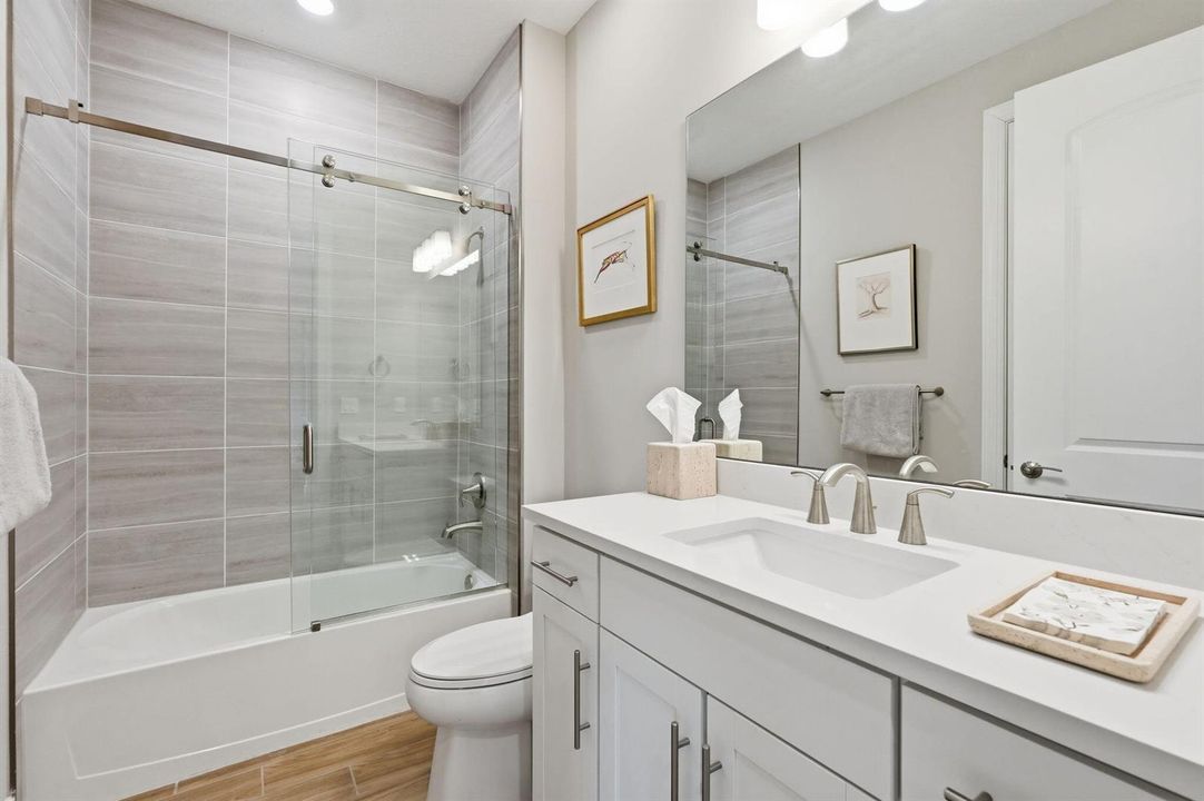 22-web-or-mls-208_Sonoma_Isles_Circle_02