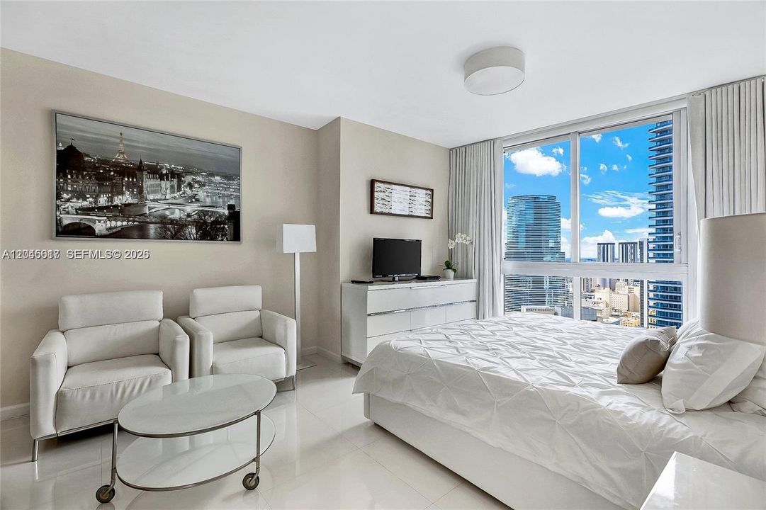 В аренду: $6,500 (2 спален, 2 ванн, 1386 Квадратных фут)