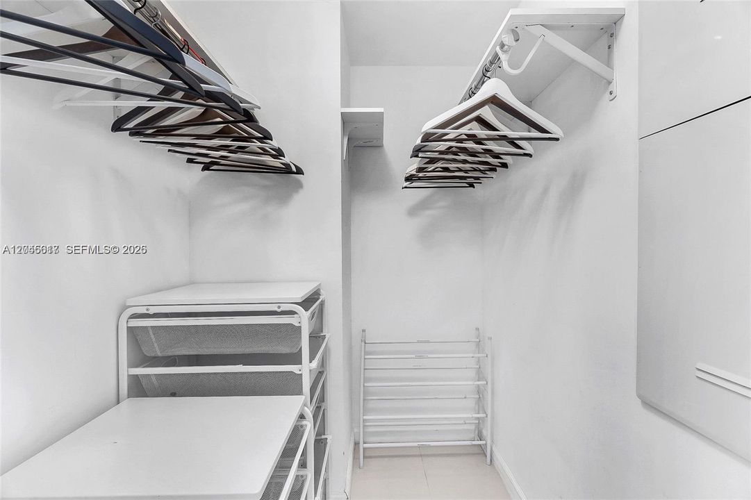 В аренду: $6,500 (2 спален, 2 ванн, 1386 Квадратных фут)